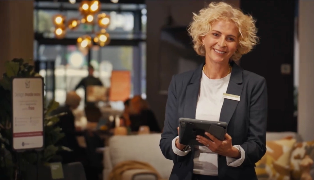 Sales person with app